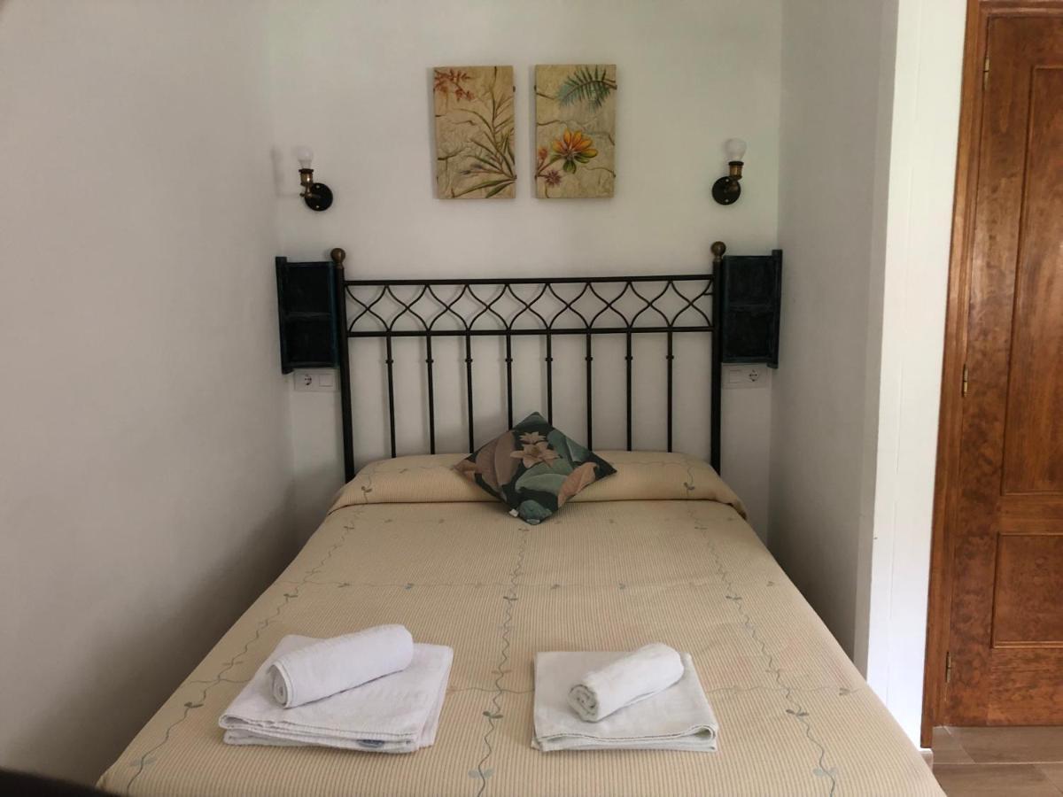 Hostal-Restaurante Fogon De Gredos Гисандо Экстерьер фото