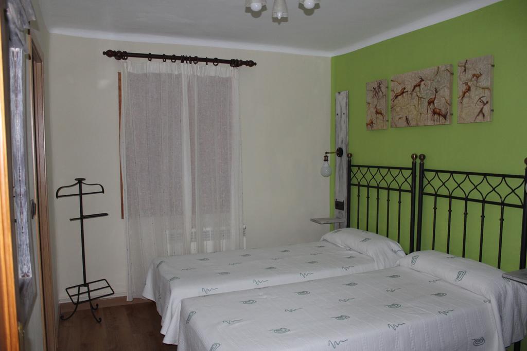 Hostal-Restaurante Fogon De Gredos Гисандо Экстерьер фото